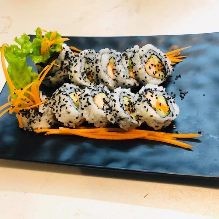 Sushi ကြိုက်သူများအတွက် Cherry Sushi