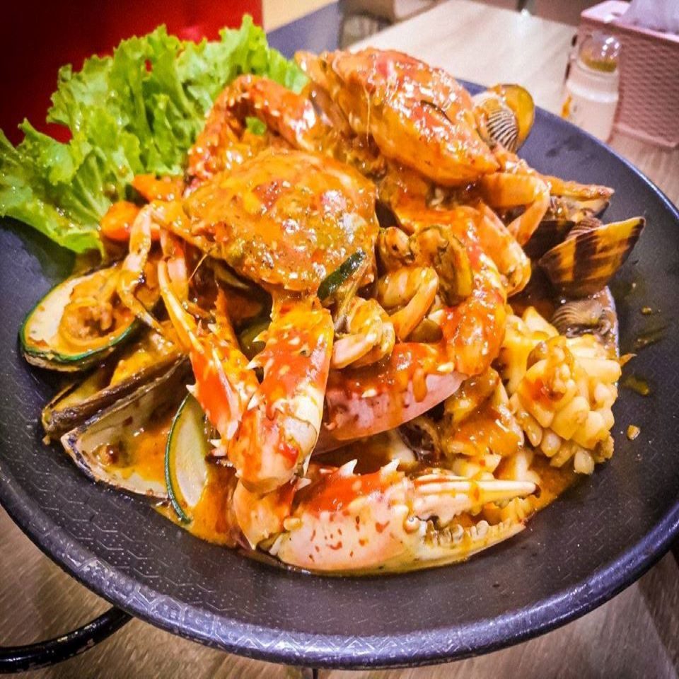 Spicy Monster က Seafood Ocean